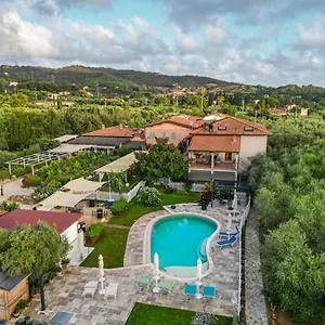Montefabbrello Farm stay