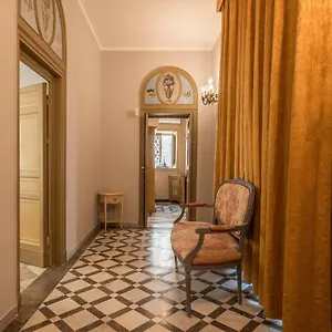 suite-del-barone.palermohotels.org/